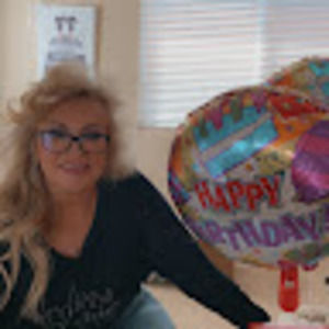 Meet your Posher, Lee